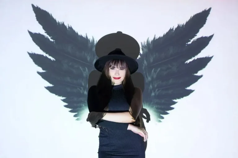 color-black-spiritual-meaning-representation-symbolism-psychology