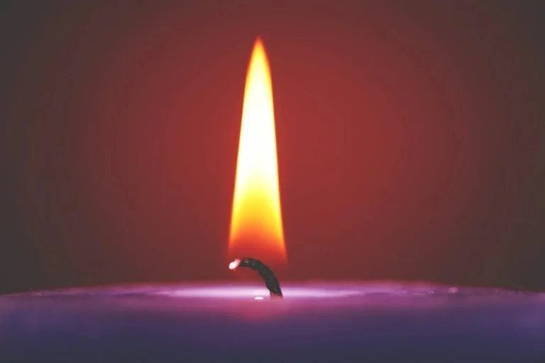 8 Spiritual Meanings of Candle Flame Too High (Good!)