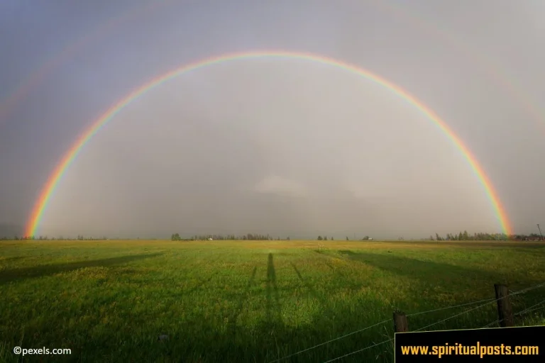 Seeing A Rainbow Spiritual Meanings & Symbolism