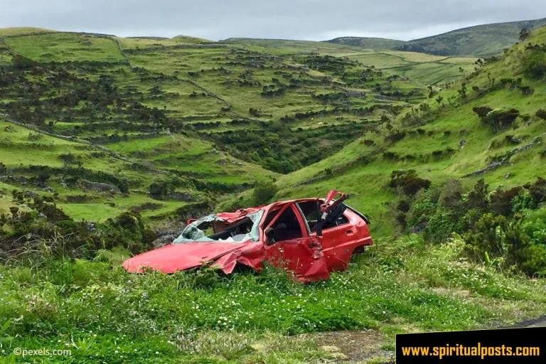 seeing-a-car-accident-in-dream-spiritual-meaning
