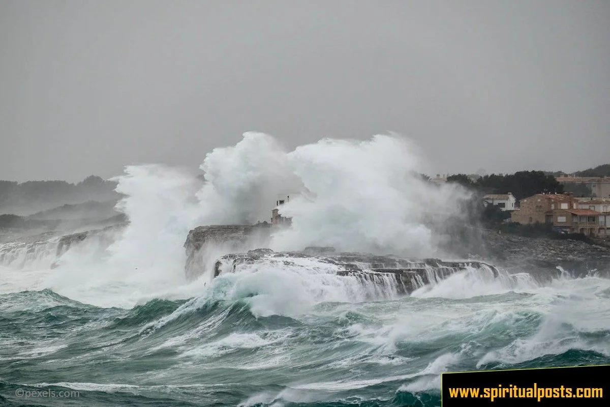 tsunami-dreams-meaning-spiritual-biblical