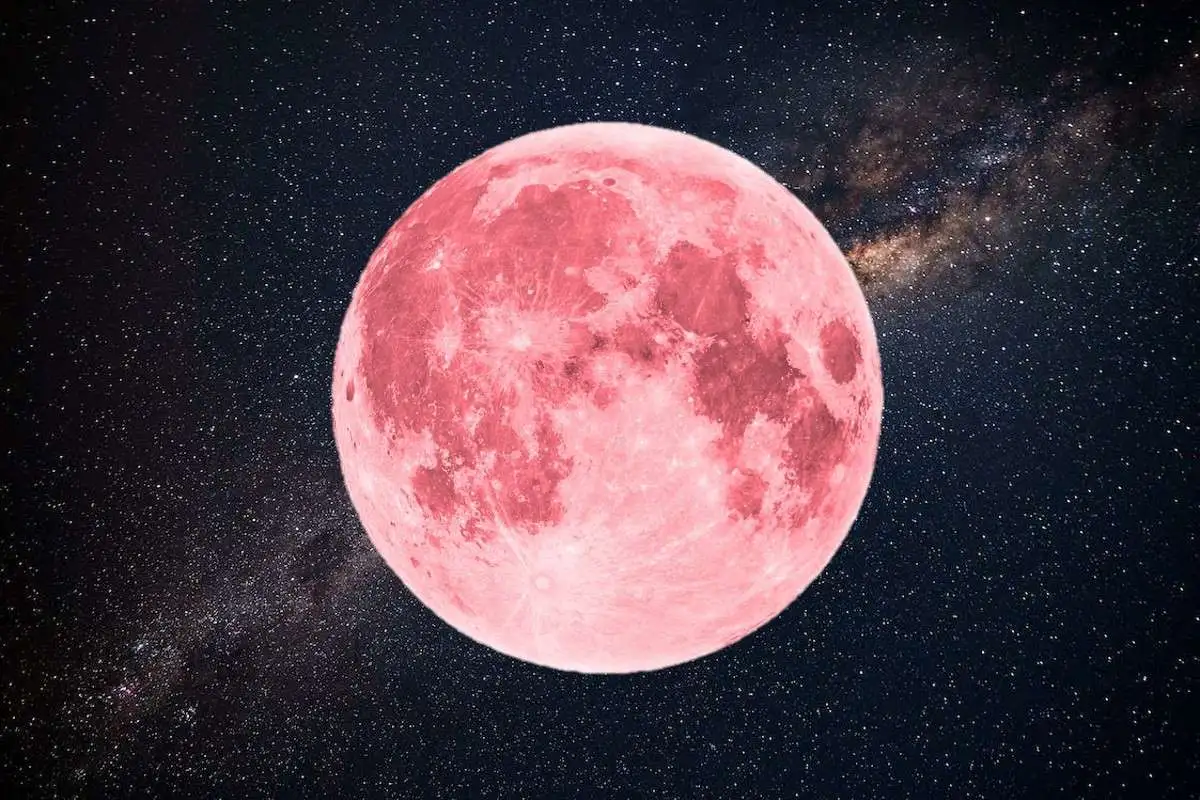 strawberry-moon-spiritual-meanings-2022-2023